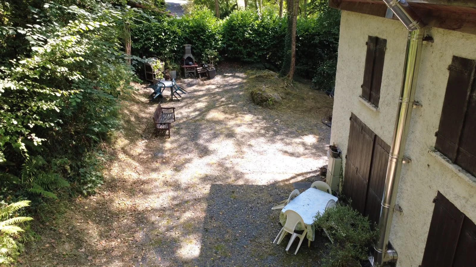 Terrasse du Moulin ouverte sur la vallée de la Barousse