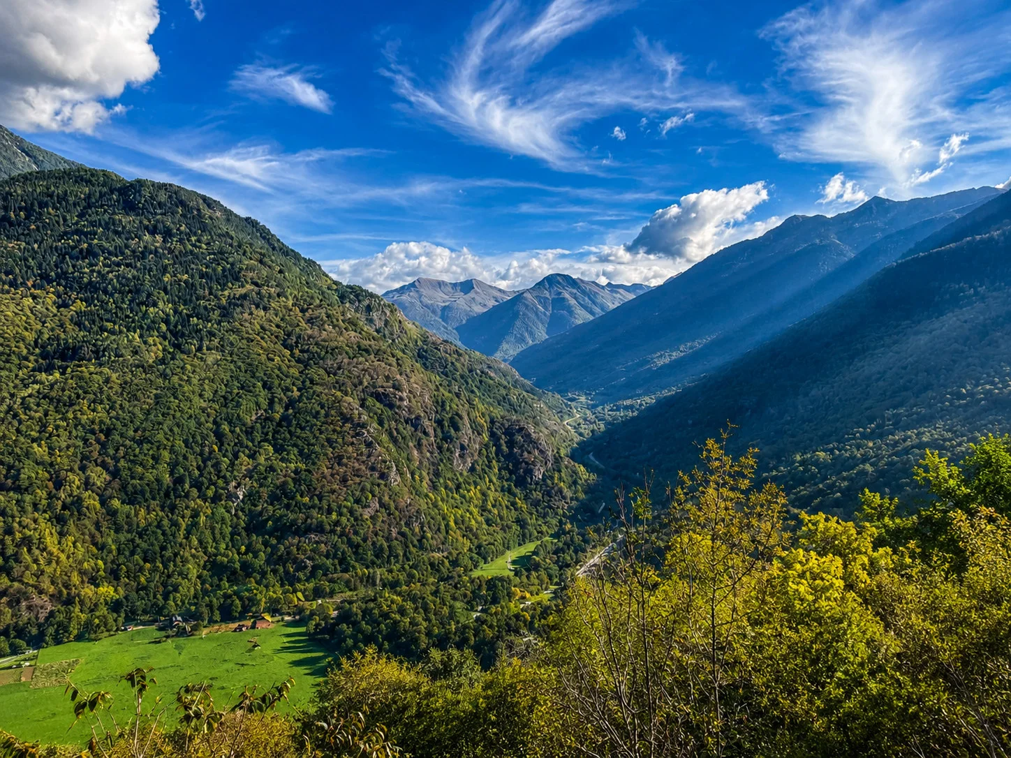 Les Pyrénées depuis les environs de Saint-Bertrand-de-Comminges